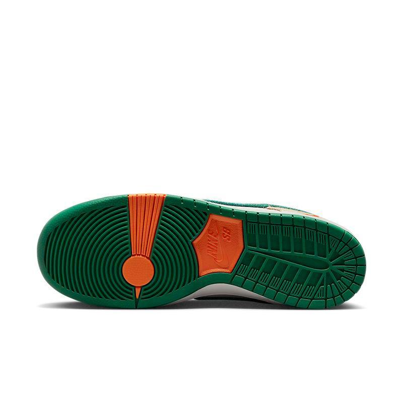 Nike SB Dunk Low &