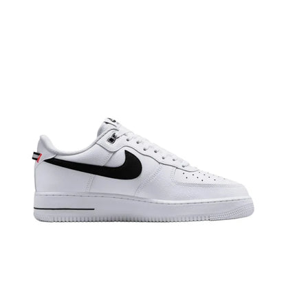 Nike Air Force 1 Low &