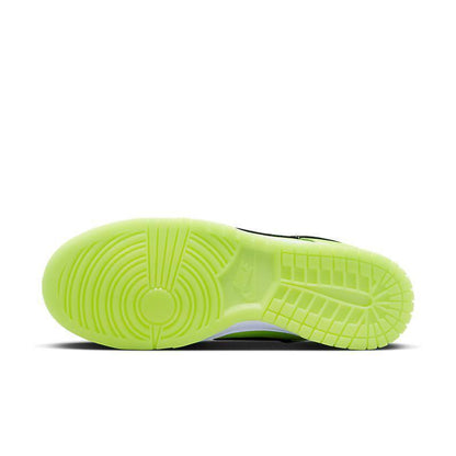Nike Dunk Low &