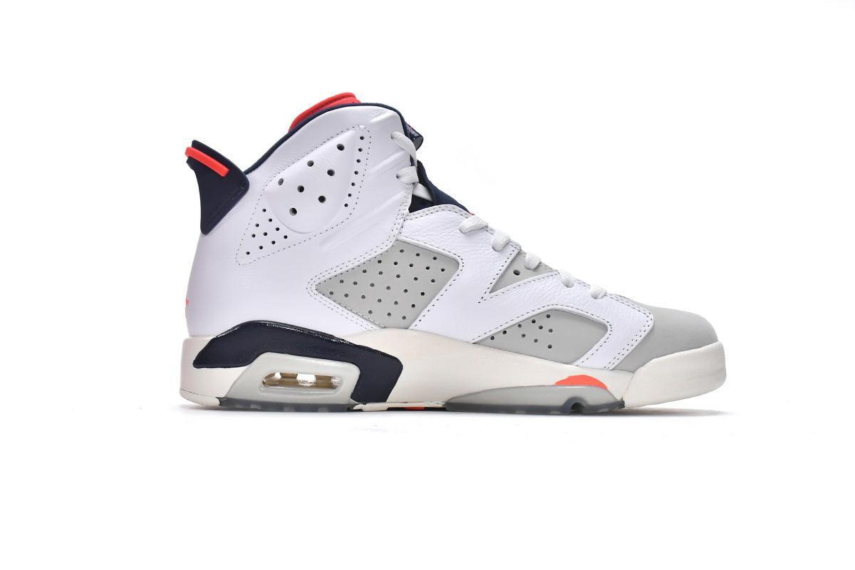 Air Jordan 6 Retro &