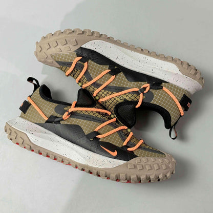 Nike ACG Mountain Fly 2 &