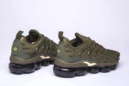 Nike Air VaporMax Plus &