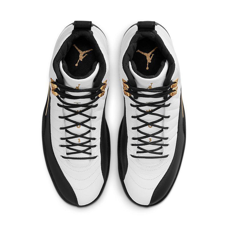 Air Jordan Retro 12 &