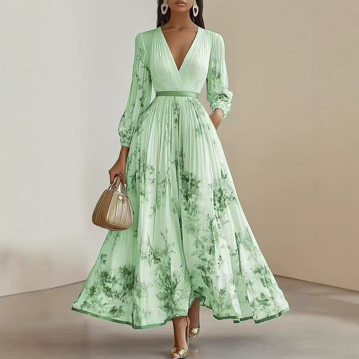 Floral Print V-Neck Pleated Dress