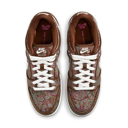 Nike SB Dunk Low Pro &