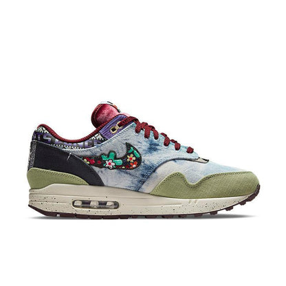 Nike Air Max 1 &