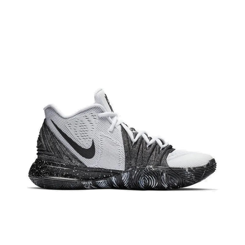 Nike Kyrie 5 &