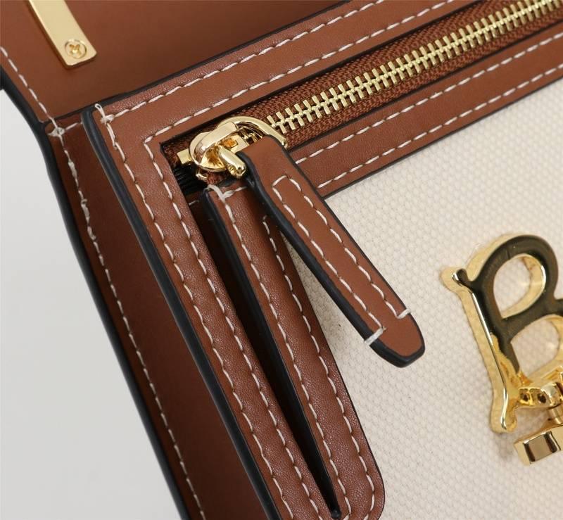 BURBERRY Valencia Tb Leather Crossbody Pouch