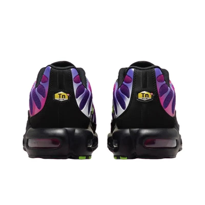 Nike Air Max Plus &