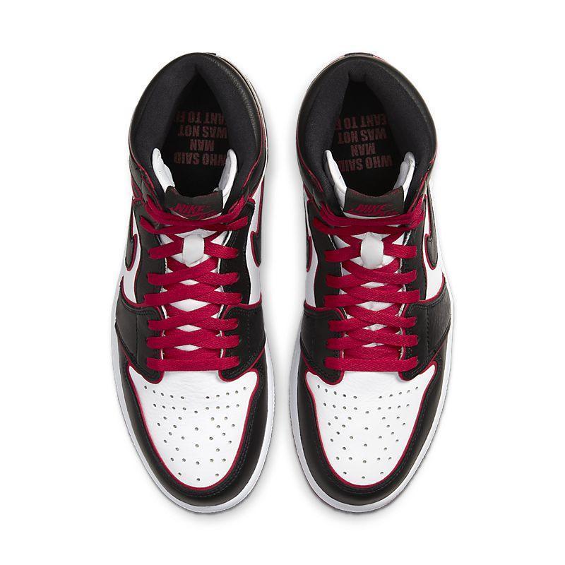 Air Jordan 1 High &
