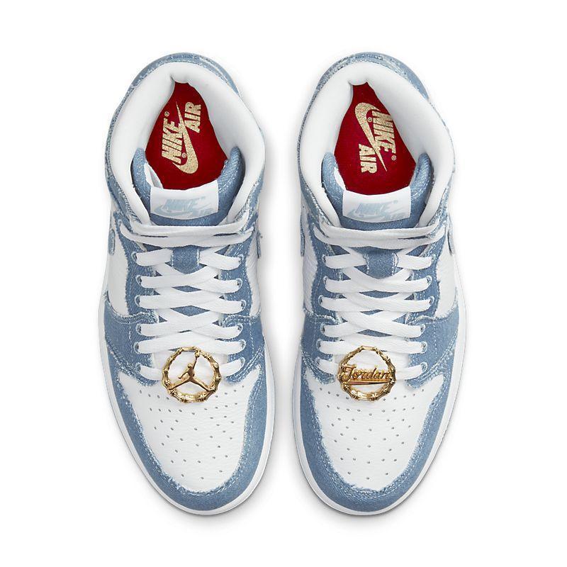 Air Jordan 1 High &