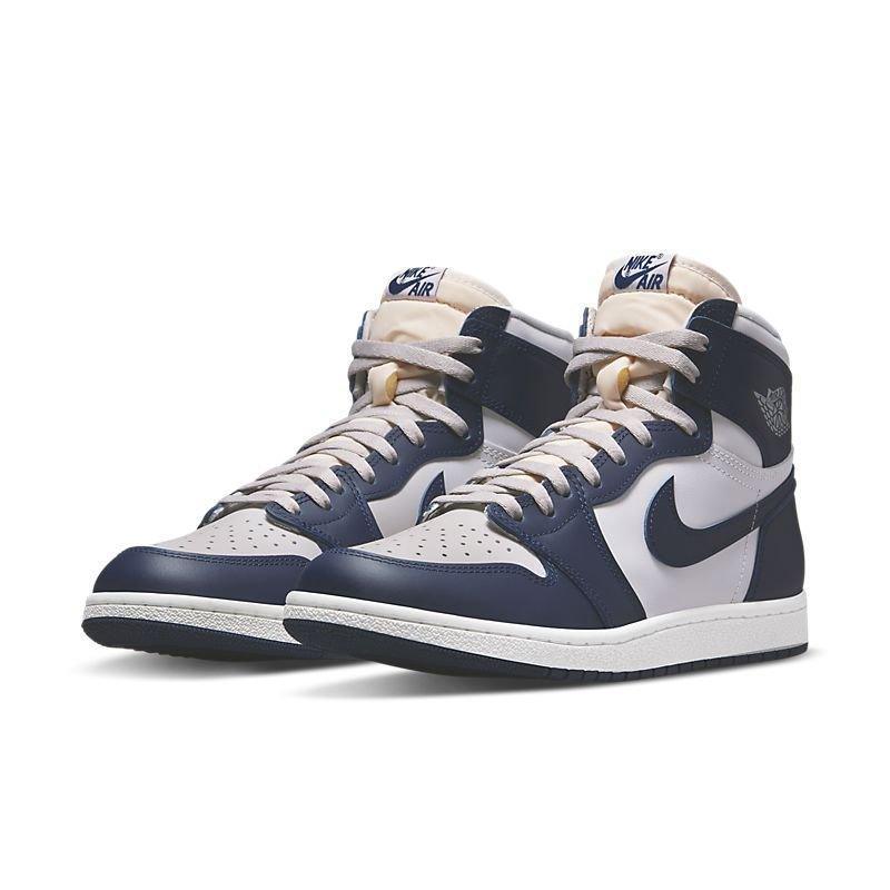 Air Jordan 1 High &