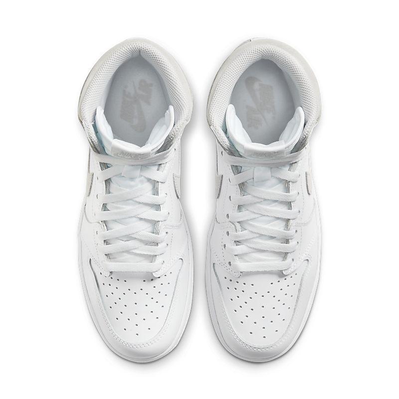 Air Jordan 1 High &