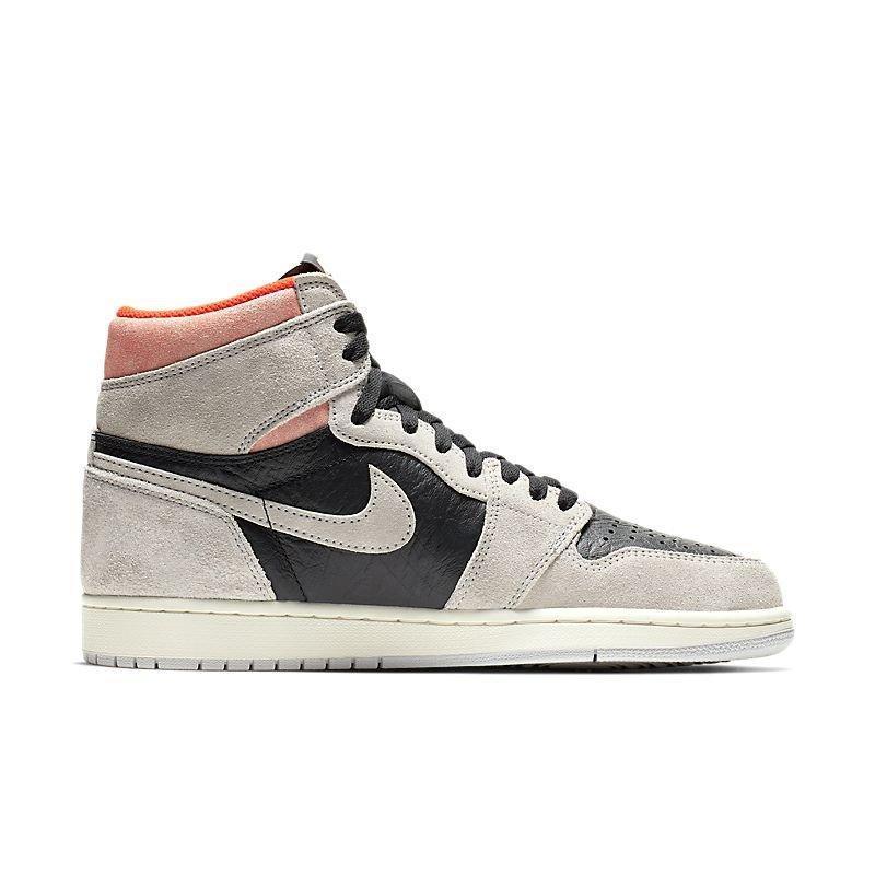 Air Jordan 1 High &