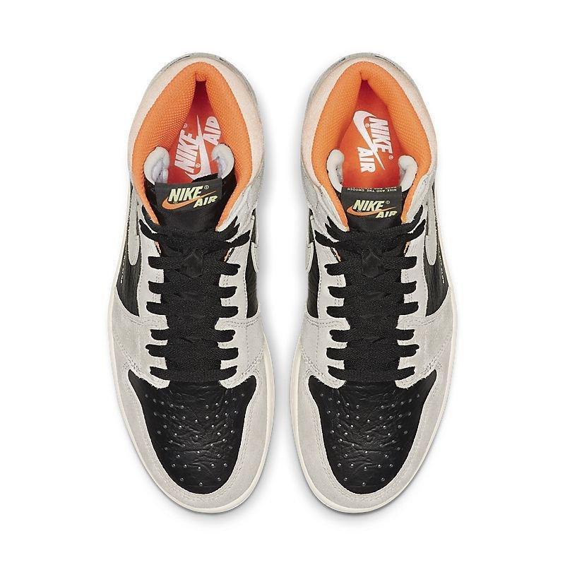 Air Jordan 1 High &