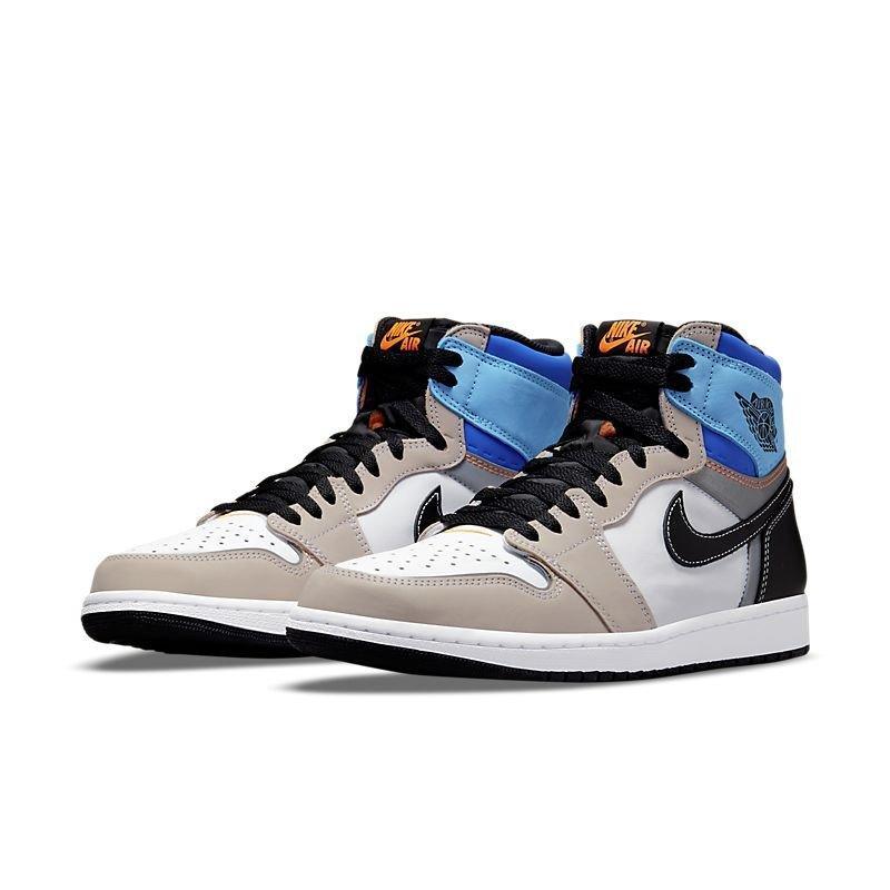 Air Jordan 1 High &