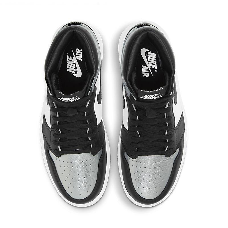 Air Jordan 1 High &