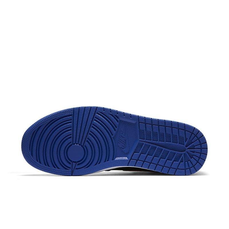 Air Jordan 1 High &
