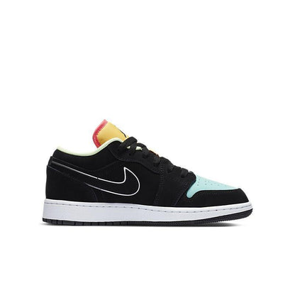 Air Jordan 1 Low &
