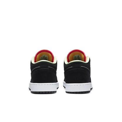 Air Jordan 1 Low &