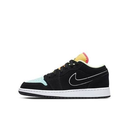 Air Jordan 1 Low &