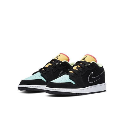 Air Jordan 1 Low &