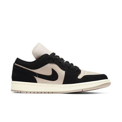 Air Jordan 1 Low &