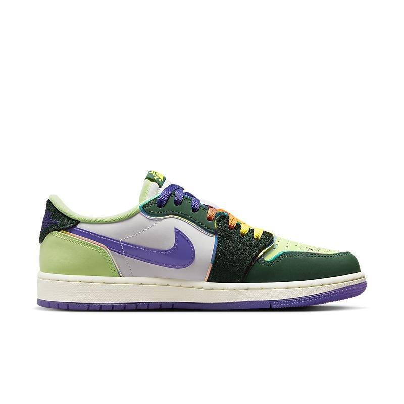Air Jordan 1 Low &