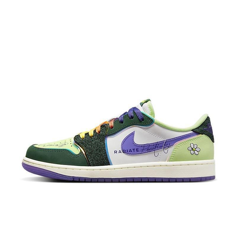 Air Jordan 1 Low &