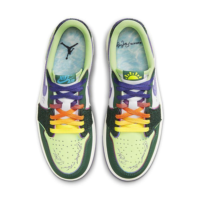 Air Jordan 1 Low &