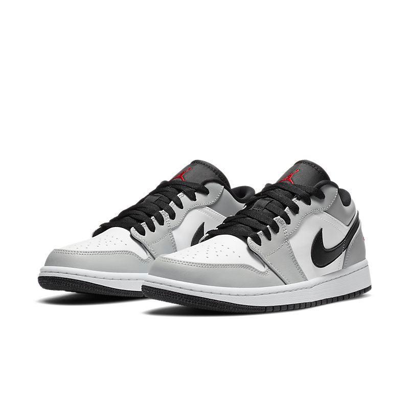 Air Jordan 1 Low &