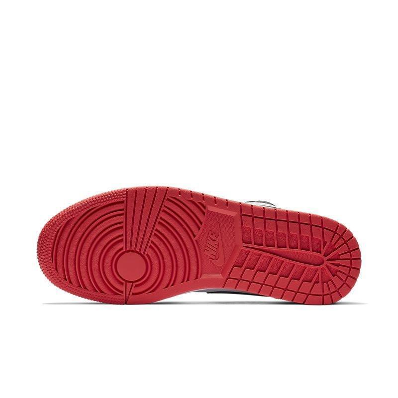 Air Jordan 1 Low &