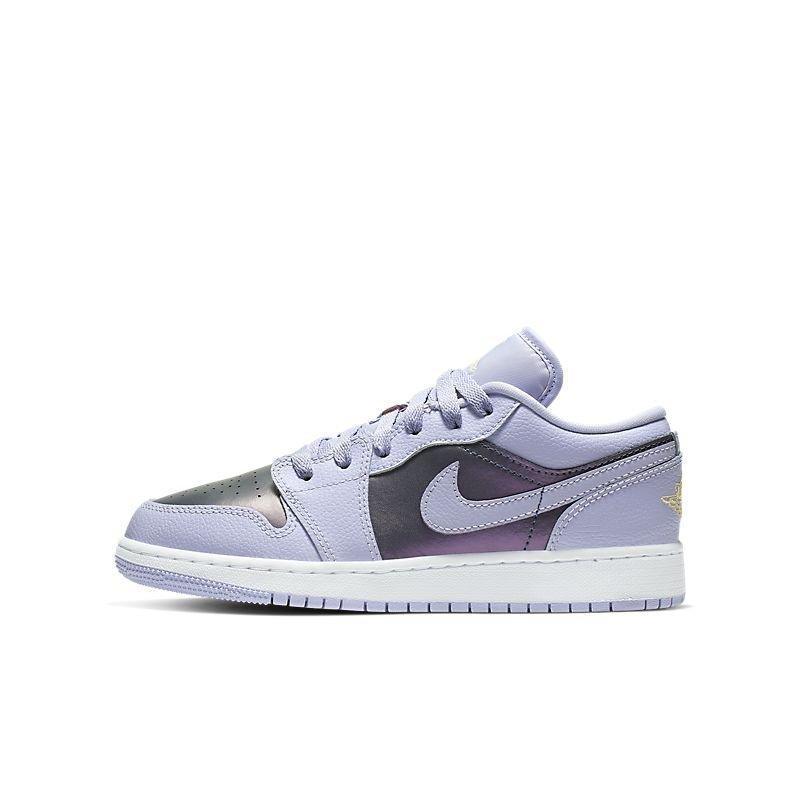 Air Jordan 1 Low &