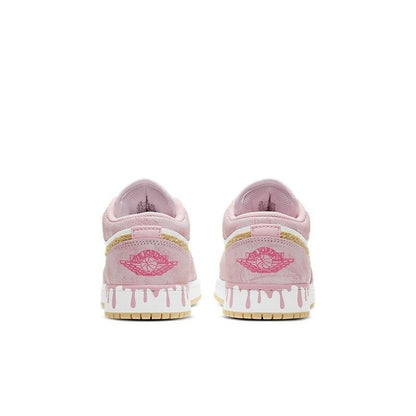 Air Jordan 1 Low &