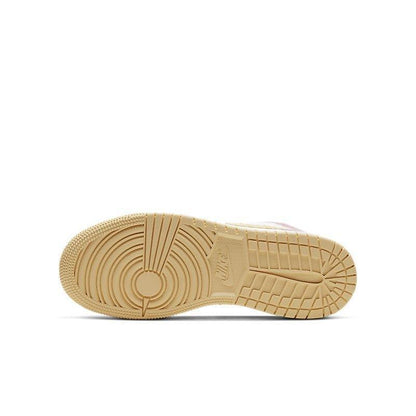 Air Jordan 1 Low &