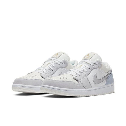 Air Jordan 1 Low &