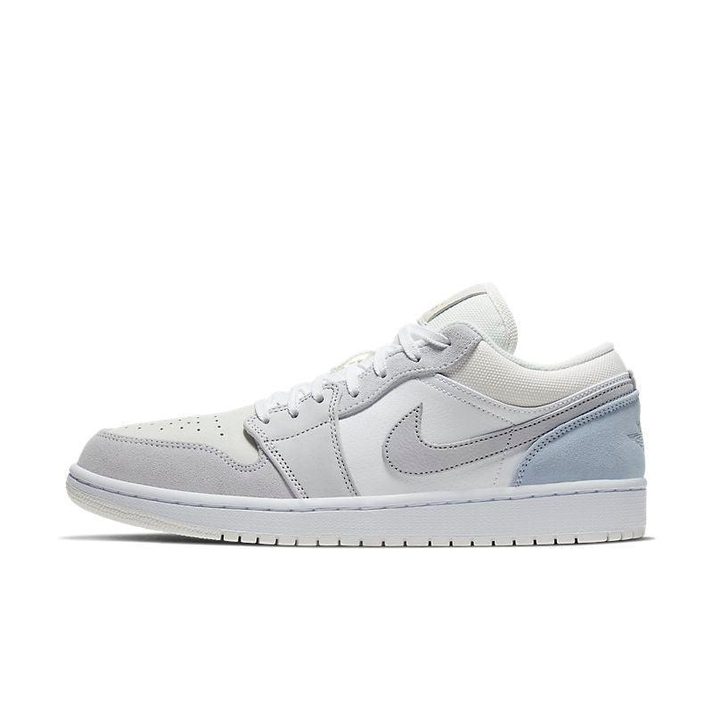 Air Jordan 1 Low &