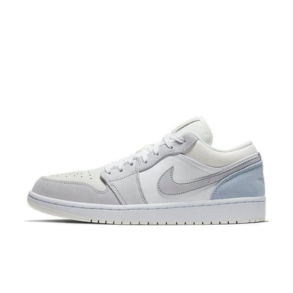 Air Jordan 1 Low &