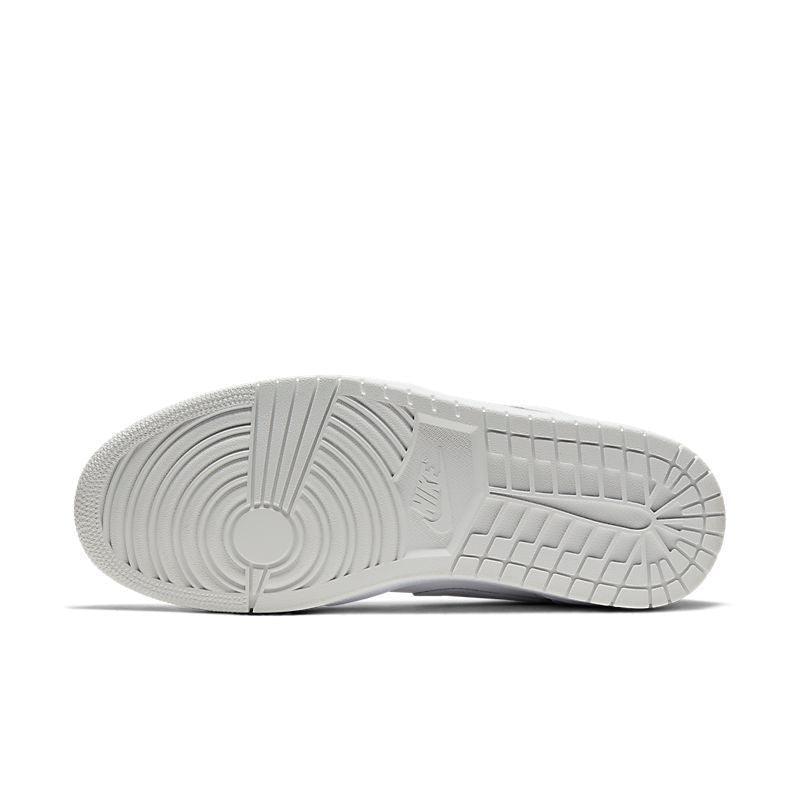 Air Jordan 1 Low &