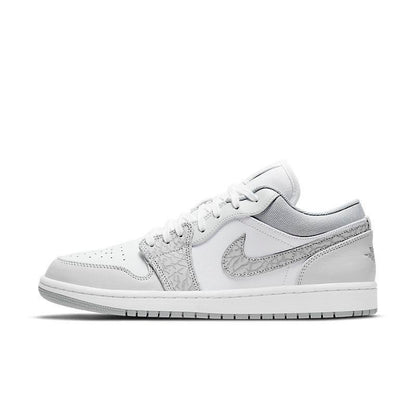 Air Jordan 1 Low &