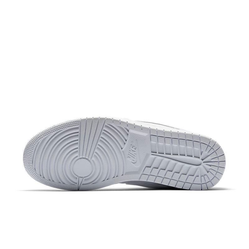 Air Jordan 1 Low &