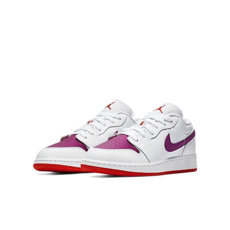 Air Jordan 1 Low &
