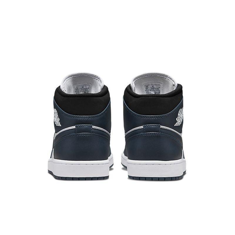 Air Jordan 1 Mid &
