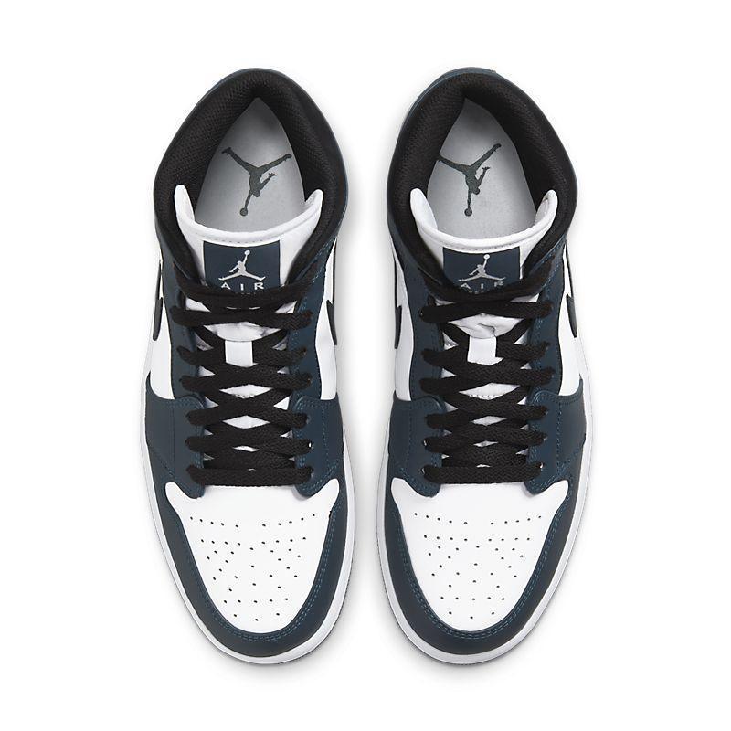 Air Jordan 1 Mid &