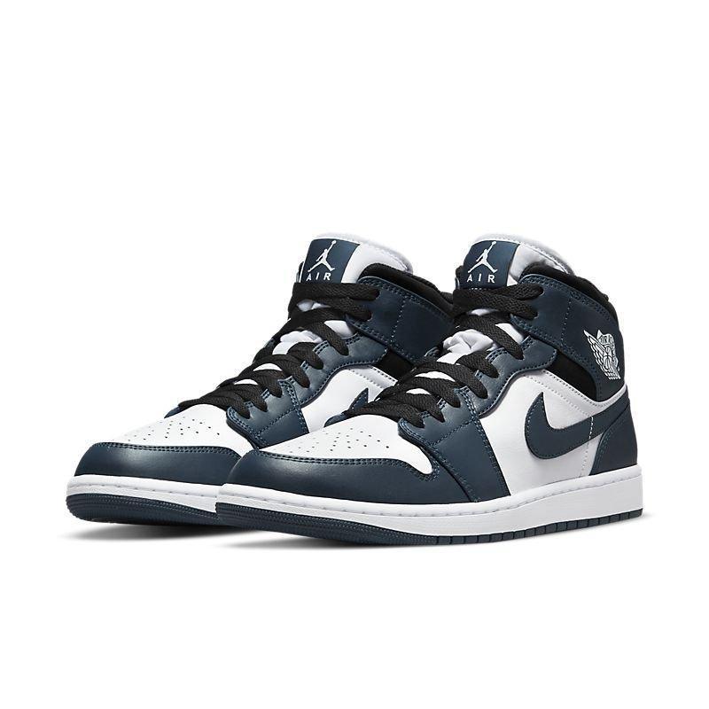 Air Jordan 1 Mid &
