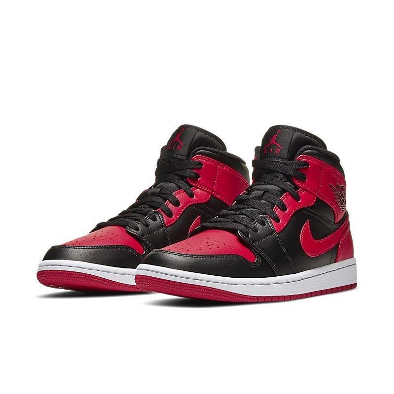 Air Jordan 1 Mid &