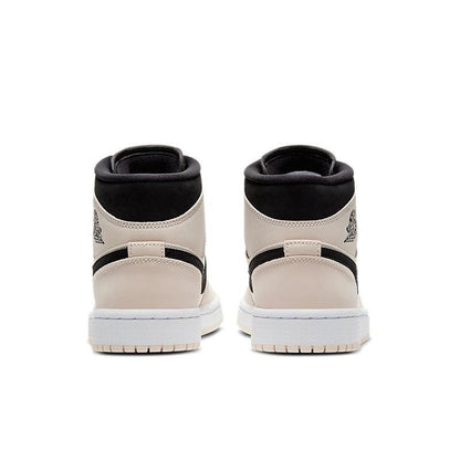 Air Jordan 1 Mid &