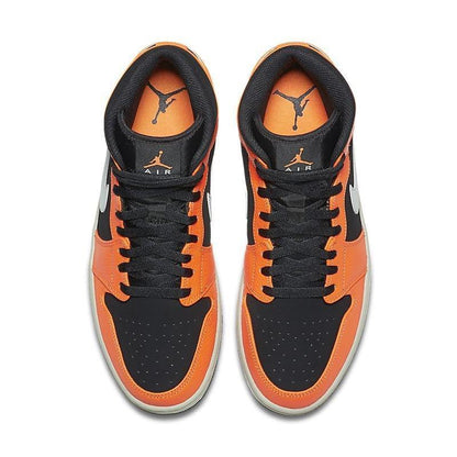 Air Jordan 1 Mid &
