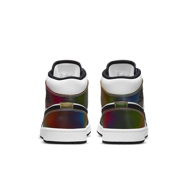 Air Jordan 1 Mid &