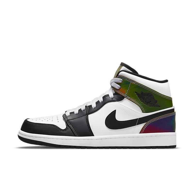 Air Jordan 1 Mid &